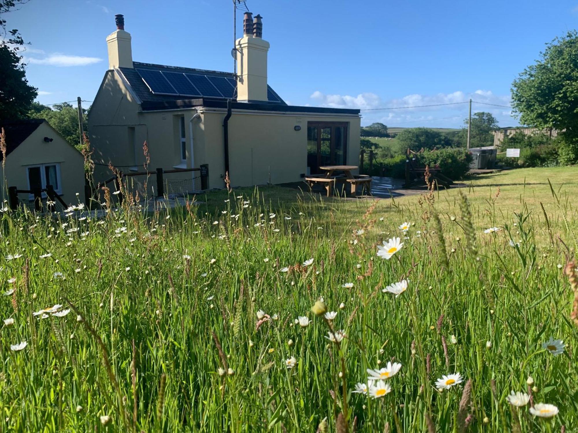 Holiday home Clotted Cream Cottage: Countryside Calm: Close To Beach: Dartmouth: Devon
