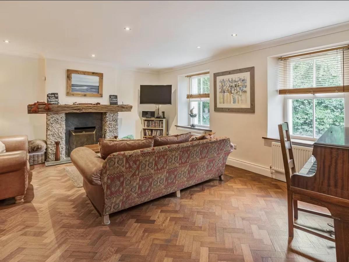 Holiday home Clotted Cream Cottage: Countryside Calm: Close To Beach: Dartmouth: Devon Dartmouth