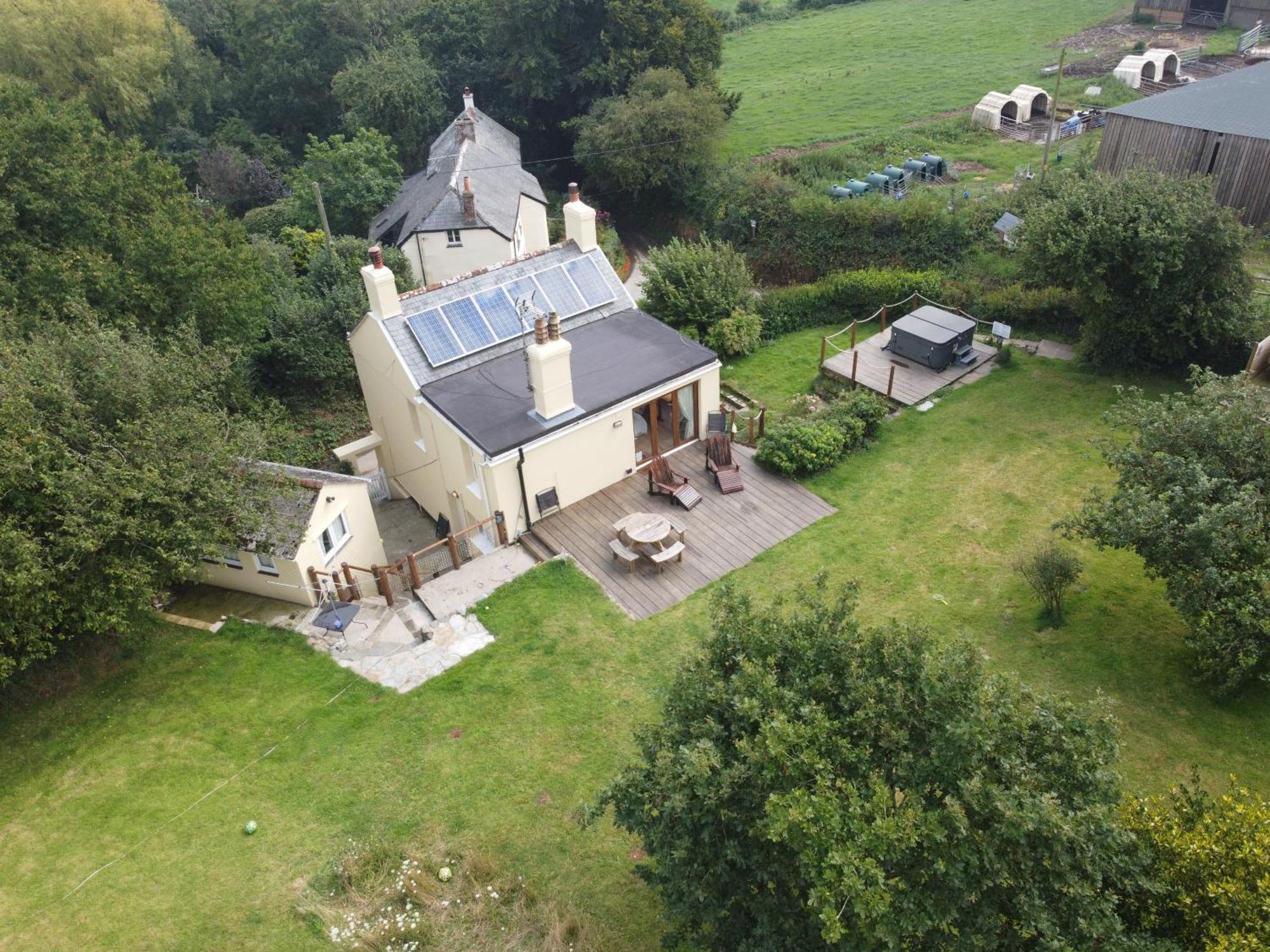 Clotted Cream Cottage: Countryside Calm: Close To Beach: Dartmouth: Devon Dartmouth