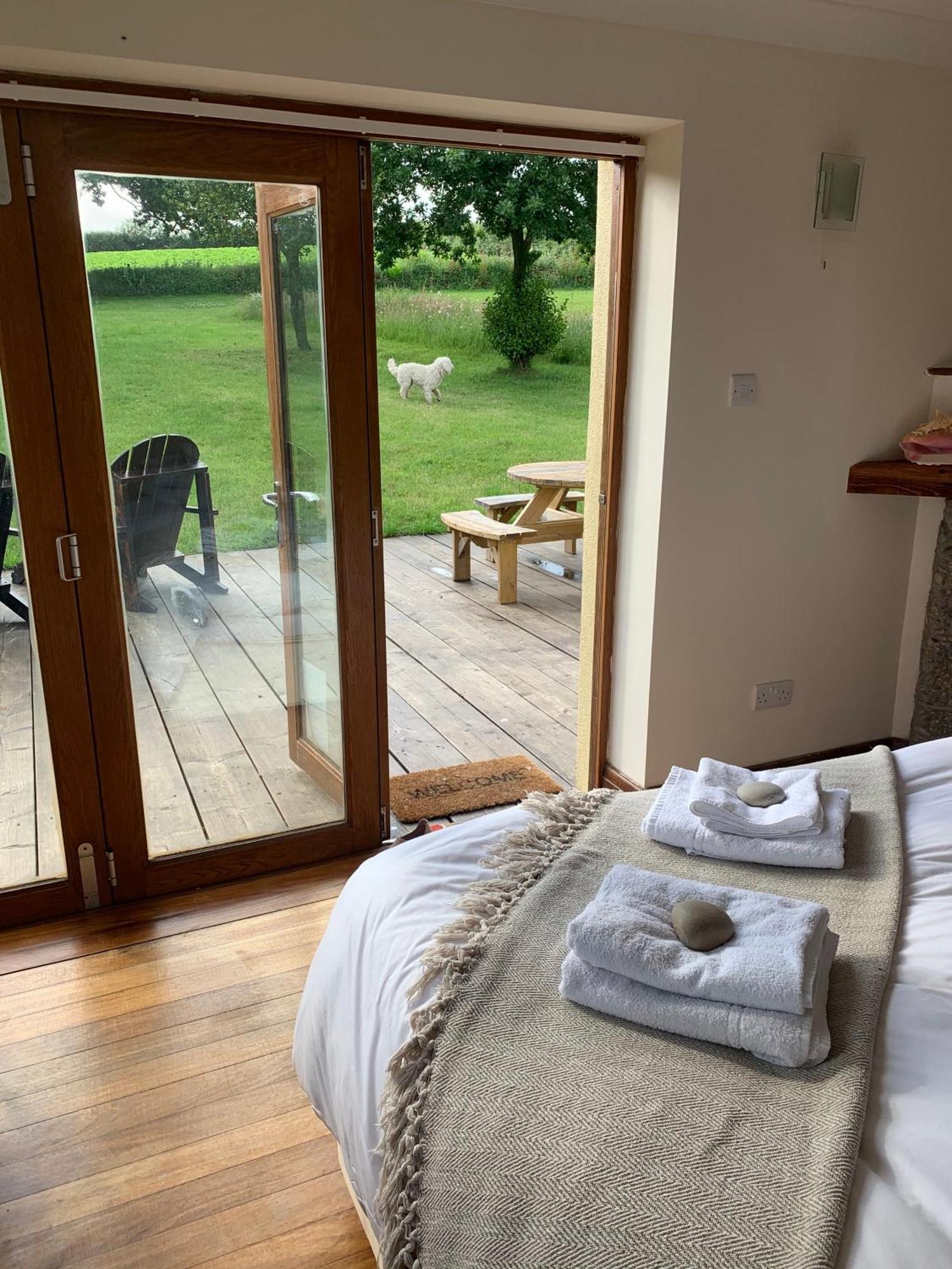 Clotted Cream Cottage: Countryside Calm: Close To Beach: Dartmouth: Devon Holiday home *